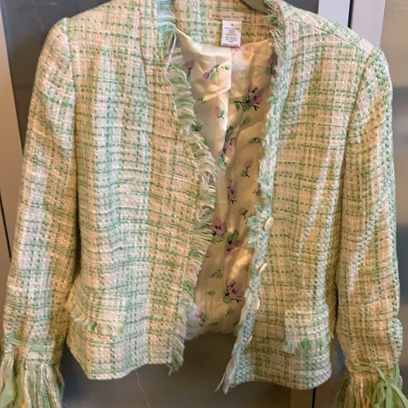 EUC lined jacket ribbon sleeves 4 button closure - Picture 12 of 15